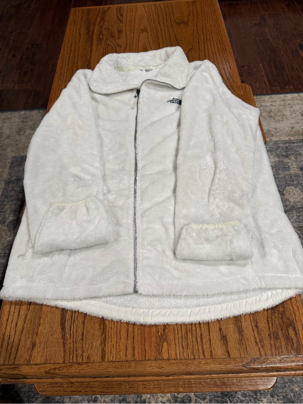 The North Face Cream Plush Fleece Jacket with Black Logo - Picture 2 of 7